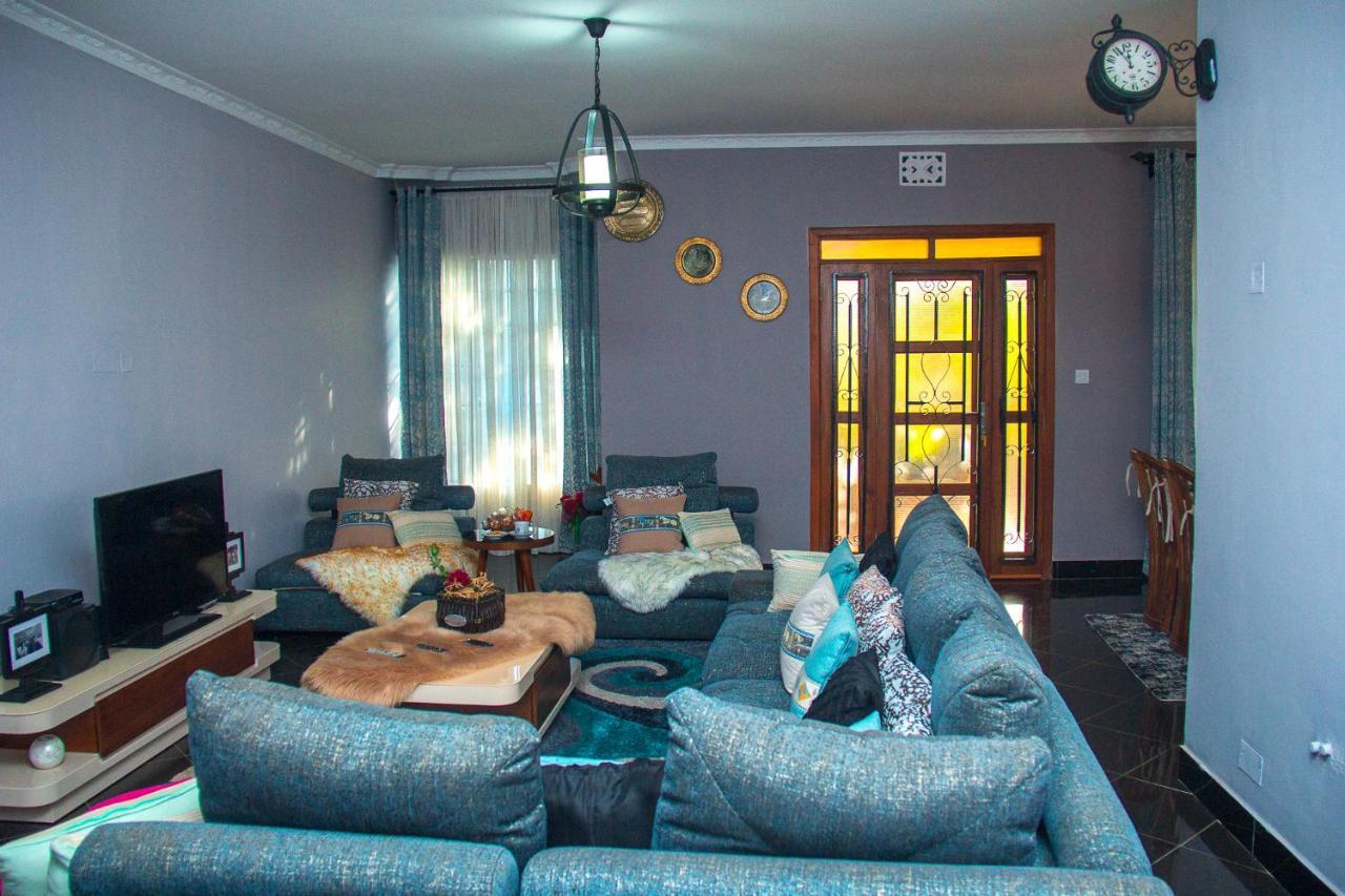 Mina Chai House Bnb Arusha Bagian luar foto